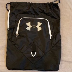 NWOT: Under Armour Undeinable Sackpack